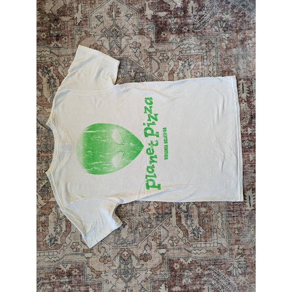 Planet Pizza Virginia Beach Aliens Small White Green Graphic TShirt Front Back - Picture 5 of 6